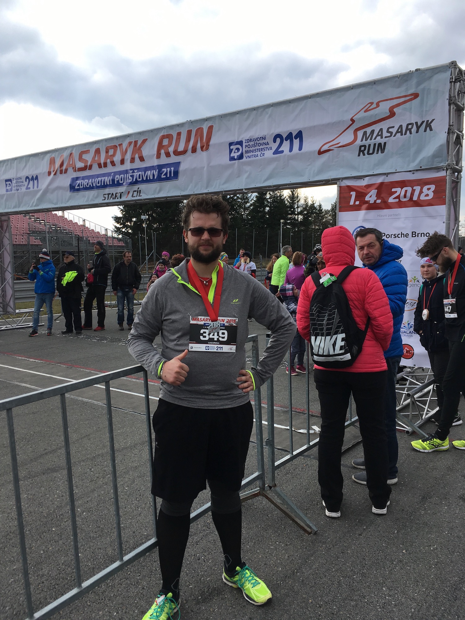 Masaryk run 2018: šťastný s medailí po doběhu